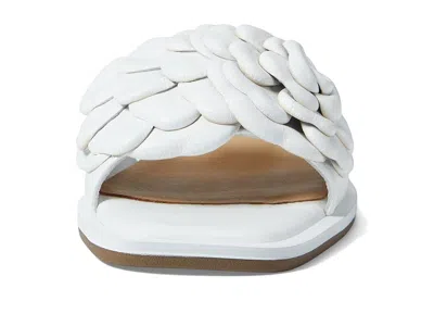 Spring Step Domonique In White