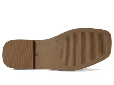 Spring Step Domonique In White