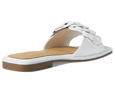 Spring Step Domonique In White