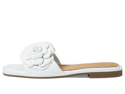 Spring Step Domonique In White