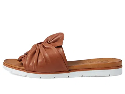 Spring Step Lavona In Brown