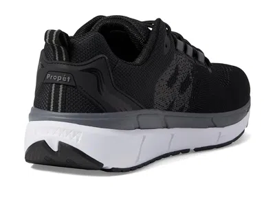 Propét Ultra 267 In Black