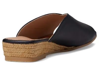 Eric Michael Tamara In Black