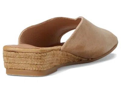 Eric Michael Tamara In Brown