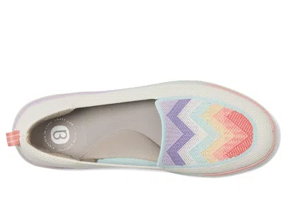 Bzees March On Moc In White