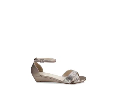 Touch Ups Iris In Gold