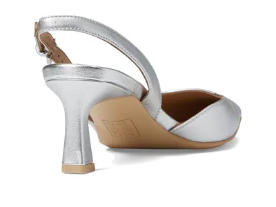 Naturalizer Dalary In Silver