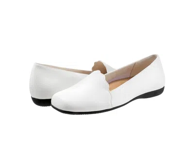 Trotters Wide Width Sage Flat In Multi