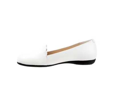 Trotters Wide Width Sage Flat In Multi