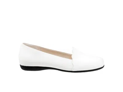 Trotters Wide Width Sage Flat In Multi