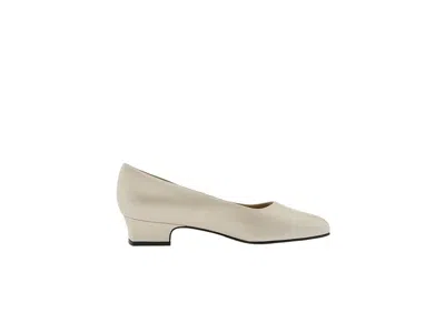 Trotters Doris Pump In White
