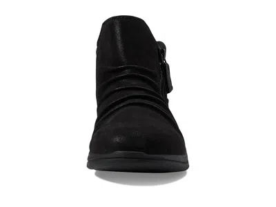 Clarks Breeze Range In Black