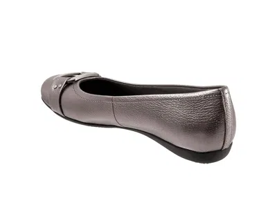 Trotters Sizzle In Multi