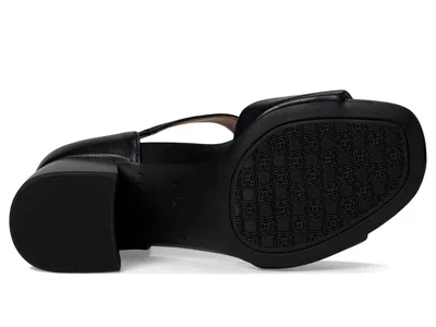 Vionic Chardonnay Block Heel Sandal In Black