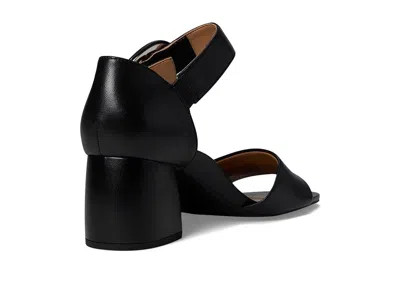 Vionic Chardonnay Block Heel Sandal In Black