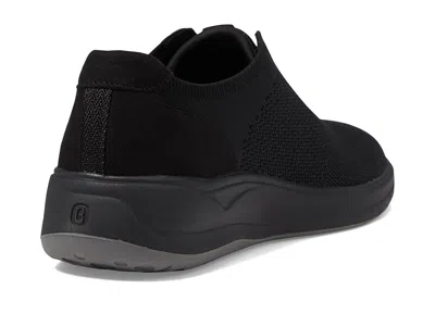 Bzees Trophy In Black