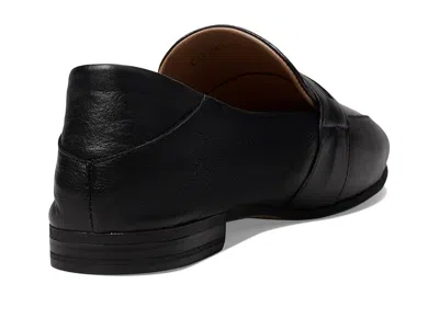 Spring Step Capitola In Black