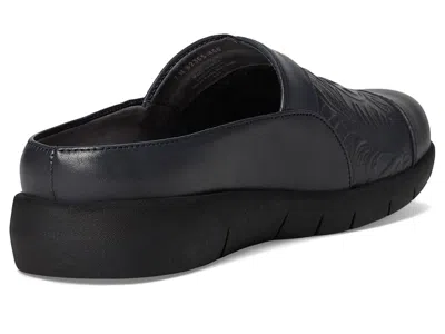 Softwalk San Marcos Tooling In Black