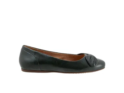 Softwalk Sofia In Green