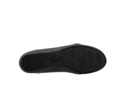 Softwalk Extra Wide Width Serra Flat In Black