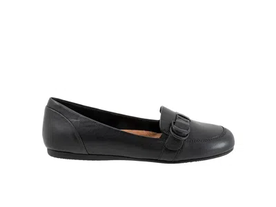 Softwalk Extra Wide Width Serra Flat In Black