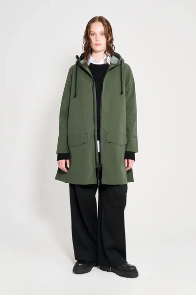 Stutterheim Mosebacke Patch Matte Raincoat In Green
