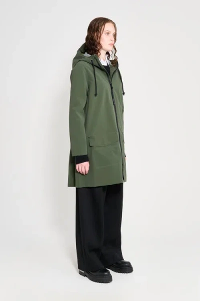 Stutterheim Mosebacke Patch Matte Raincoat In Green