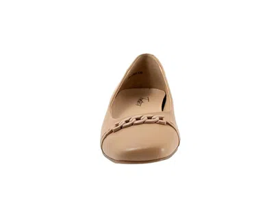 Trotters Wide Width Harmony Flat In Brown