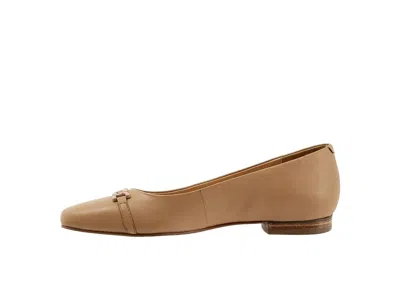 Trotters Wide Width Harmony Flat In Brown