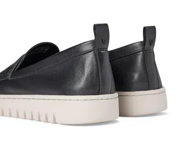 Vionic Women Uptown Loafer In Black In Black