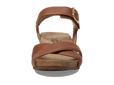 Naot Throne In Brown