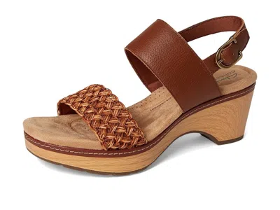 Clarks Seannah Step In Brown