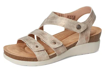 Clarks Calenne Clara