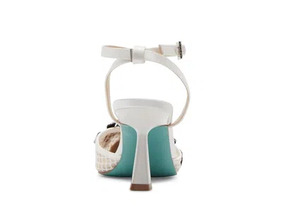 Blue By Betsey Johnson Sofya In Neutral