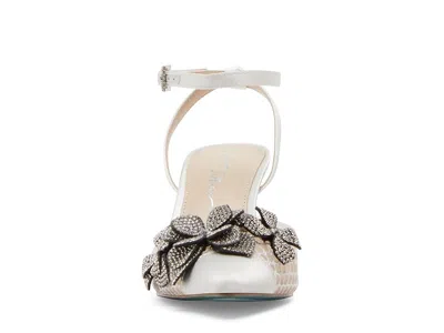 Blue By Betsey Johnson Sofya In Neutral