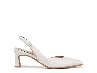 Naturalizer Dalary In White