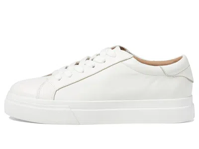 Blondo Venna In White