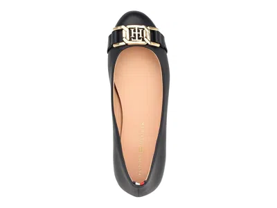 Tommy Hilfiger Gallyne Flat In Black
