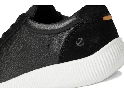 Ecco Textured Leather Low-top Sneaker In Multi