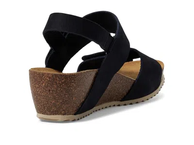 Eric Michael Lake In Black