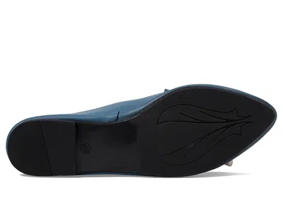 Spring Step Established In Blue