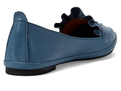 Spring Step Established In Blue