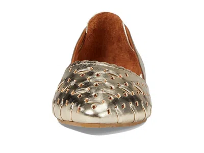 Spring Step Delorse In Gold