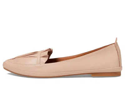 Spring Step Established In Gold