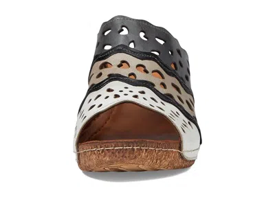 Spring Step Footy In Gray