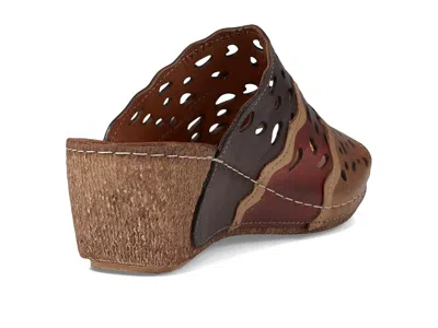 Spring Step Footy In Brown