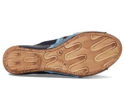 Spring Step Footy In Blue