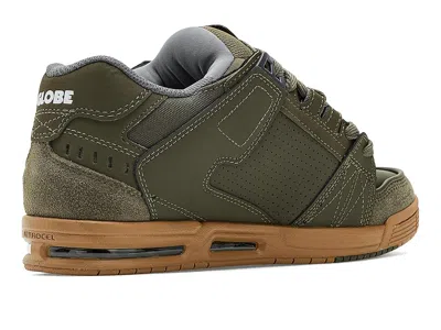 Globe Sabre In Green