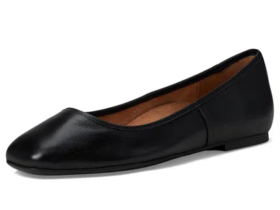 Vionic Orinda Square Toe Ballet Flat In Black