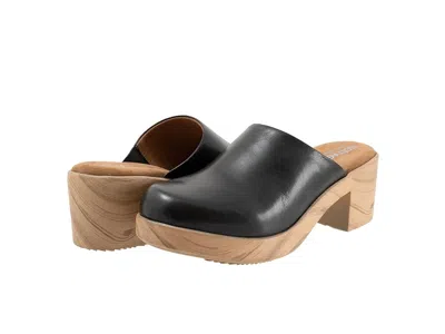 Softwalk Felida Platform Mule In Black